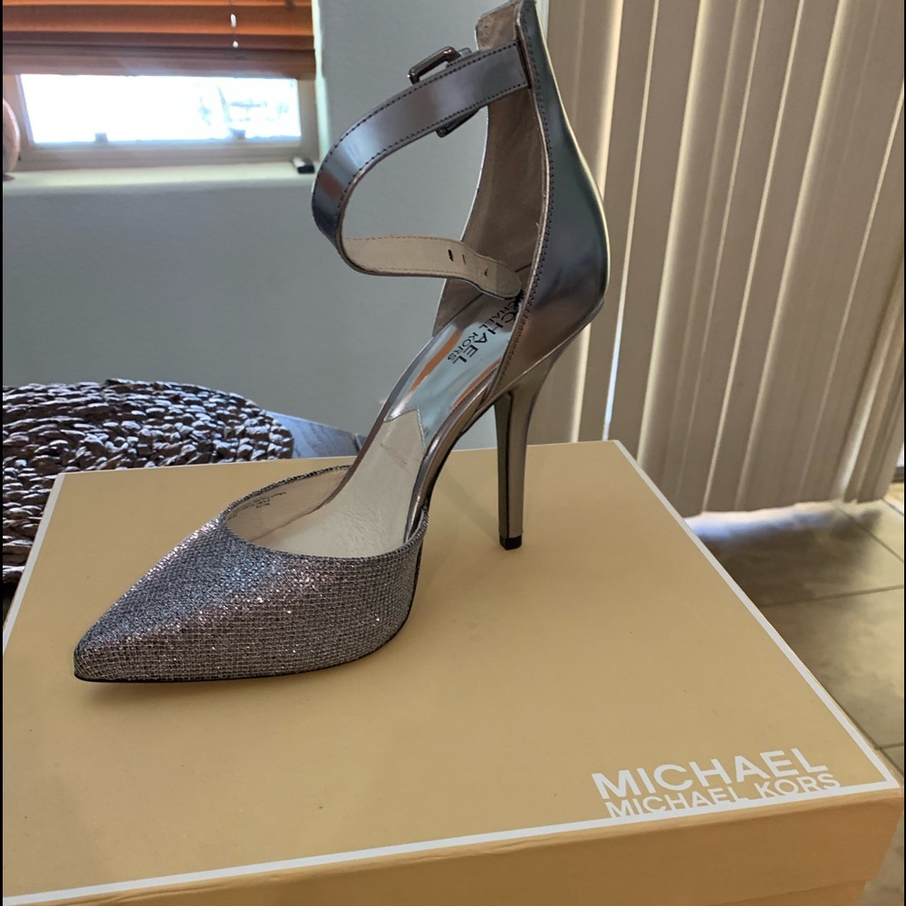 Michael Kors Brenda ankle strap